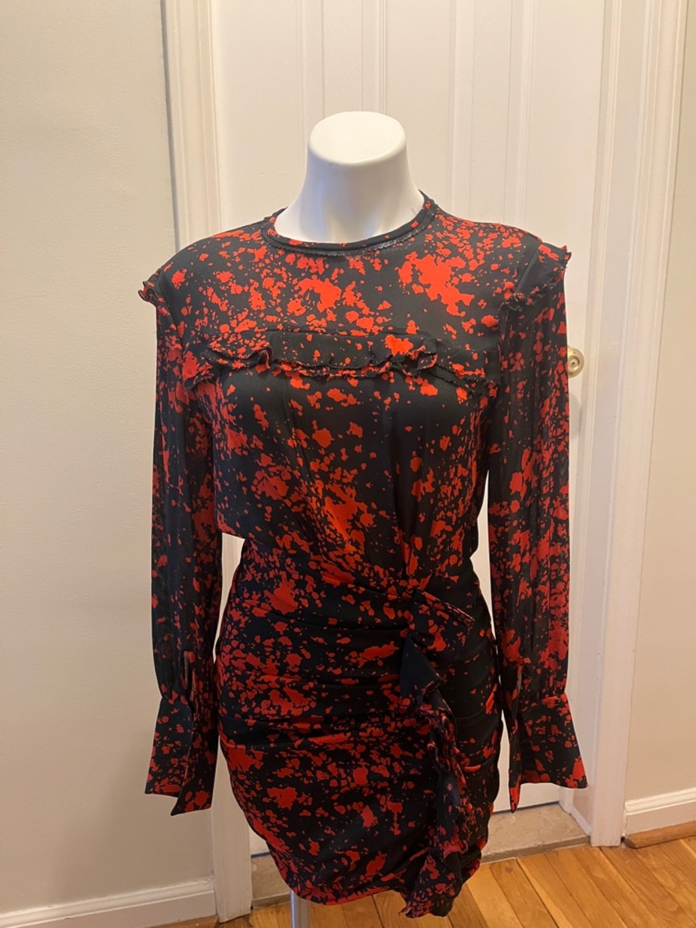 Black and Red Abstract Print Long-Sleeve Ruched Mini Dress
